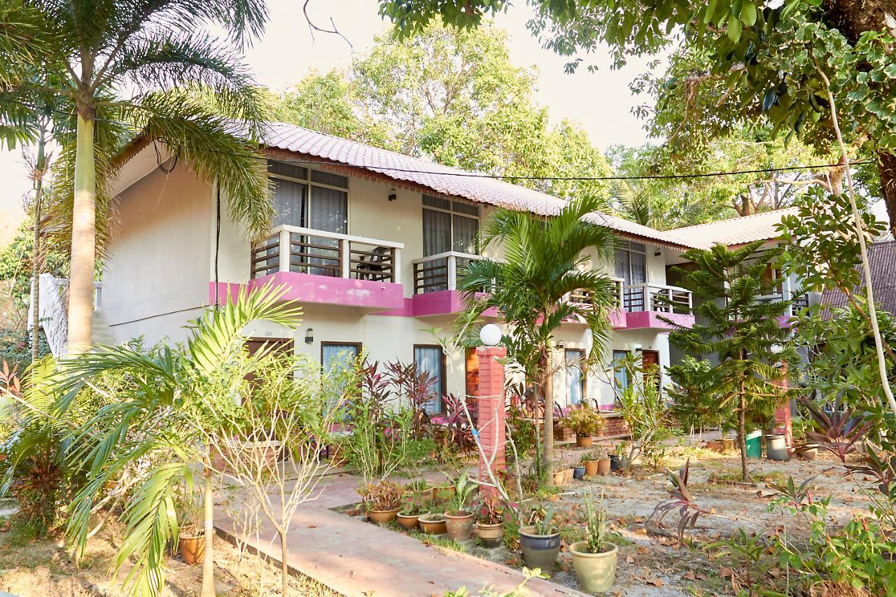 Corrie Chalet Langkawi Pantai Cenang  Bagian luar foto